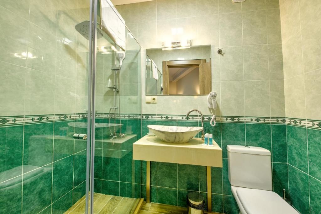 Отель Gallery Inn Тбилиси-32
