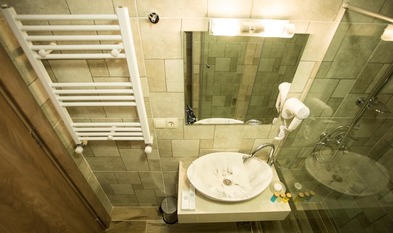 Отель Gallery Inn Тбилиси-10