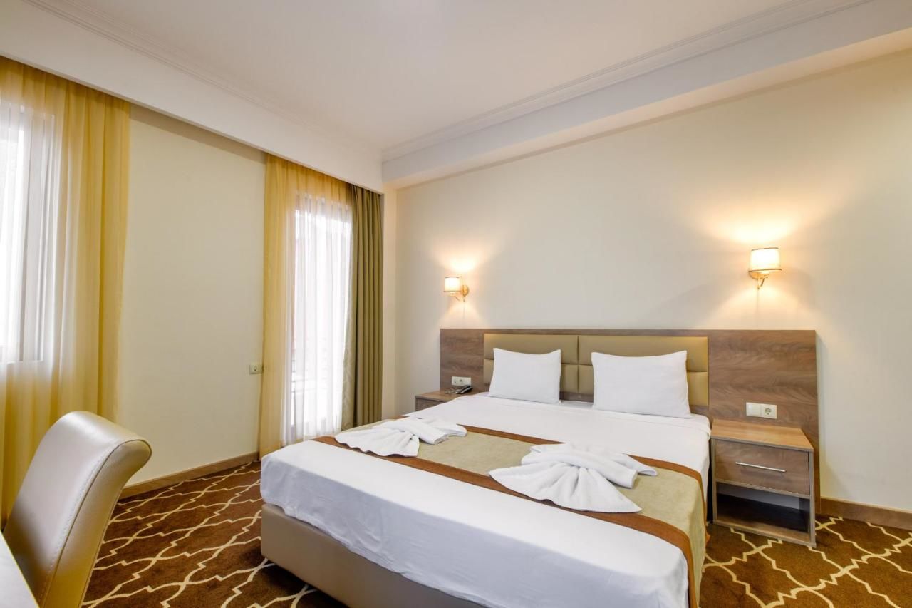 Отель Gallery Inn Тбилиси-11